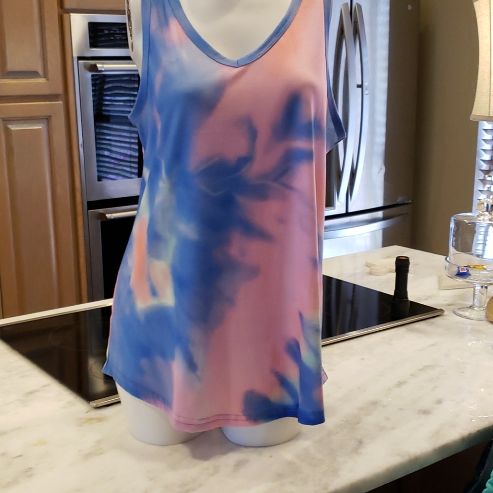 Tank top - Picture 2 of 7